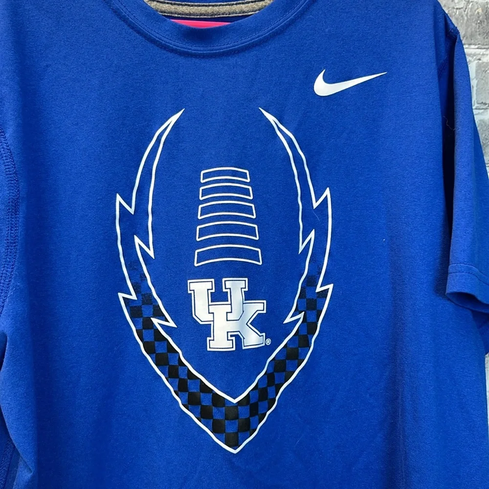 University of Kentucky T-shirt‎